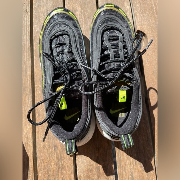 Nike Air Max 97 X Undefeated Mens Black Volt Sneaker Shoes - Picture 8 of 9